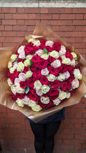 Load image into Gallery viewer, Pink Rose Bouquet