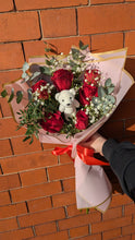 Load image into Gallery viewer, Bear Hugs Rose Bouquet
