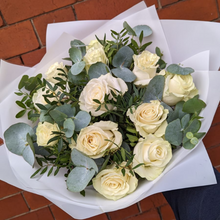 Load image into Gallery viewer, White Rose Bouquet