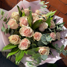 Load image into Gallery viewer, Pink Rose Bouquet