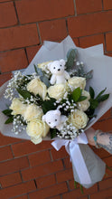 Load image into Gallery viewer, Bear Hugs Rose Bouquet
