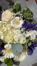 Load image into Gallery viewer, Sympathy Bouquet