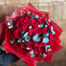 Load image into Gallery viewer, Red Rose Bouquet (6-100 Roses)