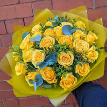 Load image into Gallery viewer, Yellow Rose Bouquet
