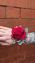 Load image into Gallery viewer, Wrist Corsage
